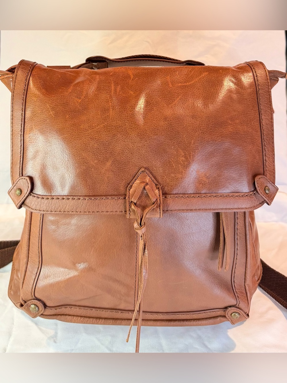 The Sak Ventura Brown Leather Convertible Backpack / Shoulder Bag